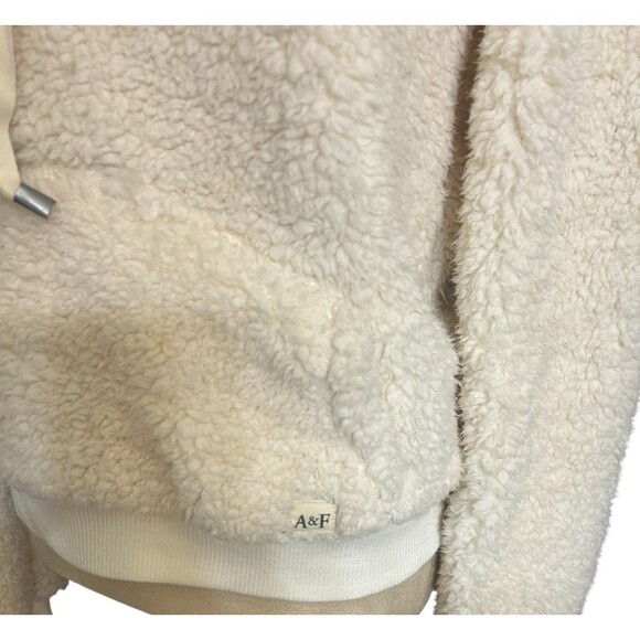 Abercrombie Fitch Womens Sz M Ivory Hoodie Sherpa Fleece Crop 1/4 Zip Sweater - Picture 2 of 8